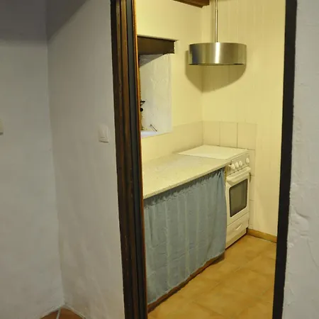 بيت للعطل Les Glycines Gites - Les Petites Pierres Gite - Shared Solar Heated Pool - Garden Spa - Small Dogs Welcome