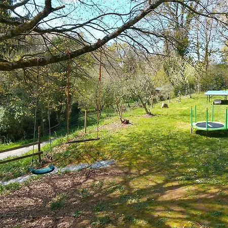 بيت للعطل Les Glycines Gites - Les Petites Pierres Gite - Shared Solar Heated Pool - Garden Spa - Small Dogs Welcome *