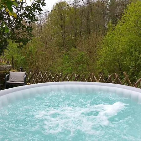 Les Glycines Gites - Les Petites Pierres Gite - Shared Solar Heated Pool - Garden Spa - Small Dogs Welcome *