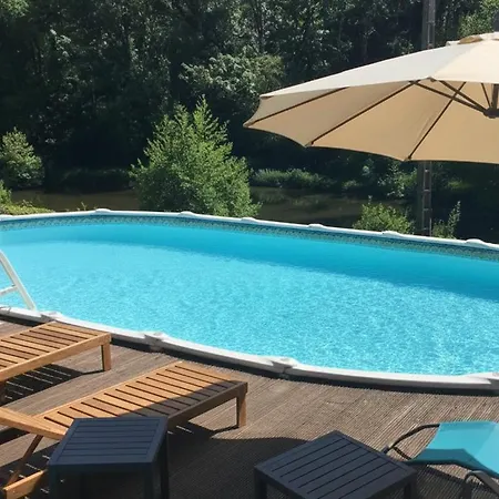 بيت للعطل Les Glycines Gites - Les Petites Pierres Gite - Shared Solar Heated Pool - Garden Spa - Small Dogs Welcome